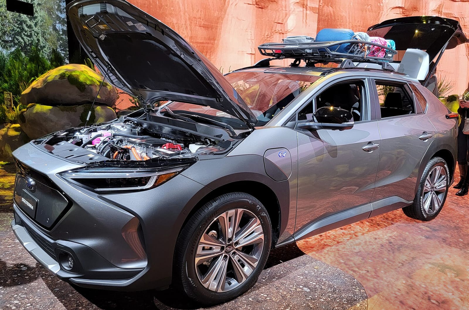 Subaru Solterra, αμιγώς ηλεκτρικό· στον ελληνικό πίνακα καταγράφεται το Uncharted